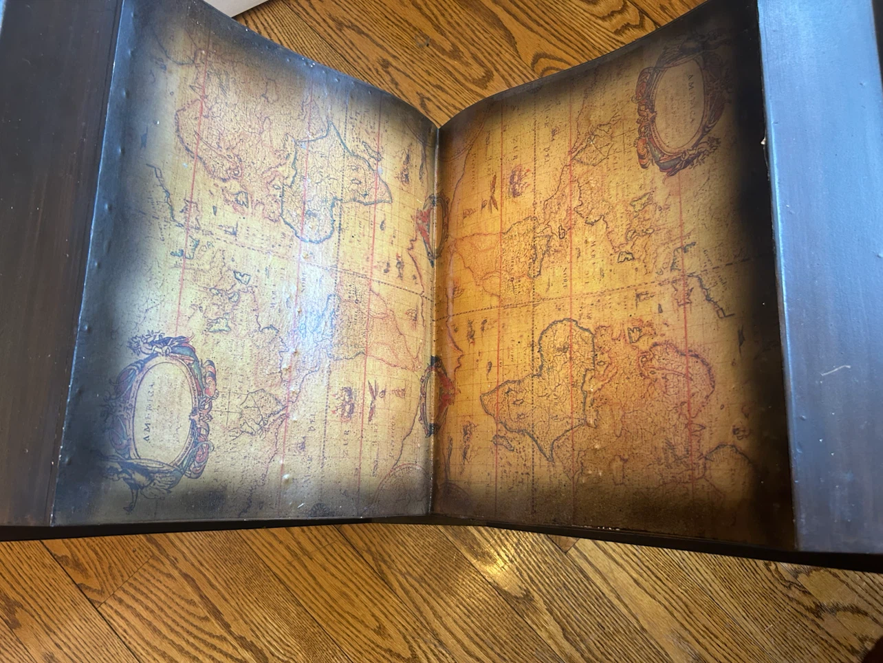 Magazine Holder with Map Design - photo 2
