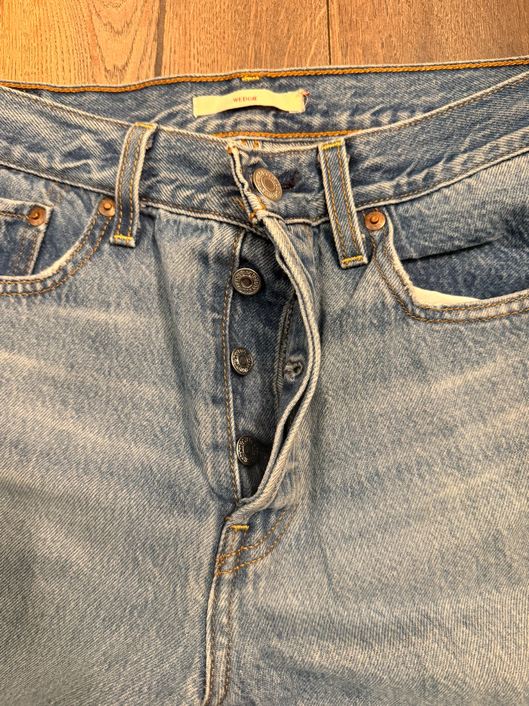 Women’s Levi’s jeans - photo 2