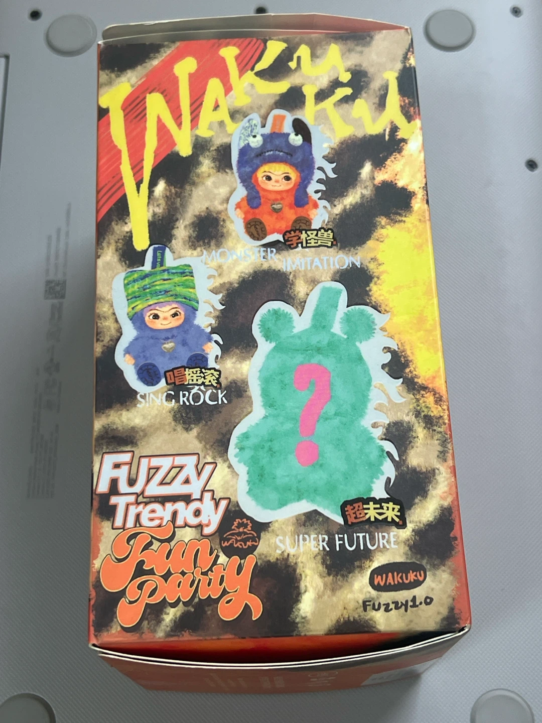 Letsvan Wakuku Fuzzy Trendy Fun Party Blind Box - photo 4