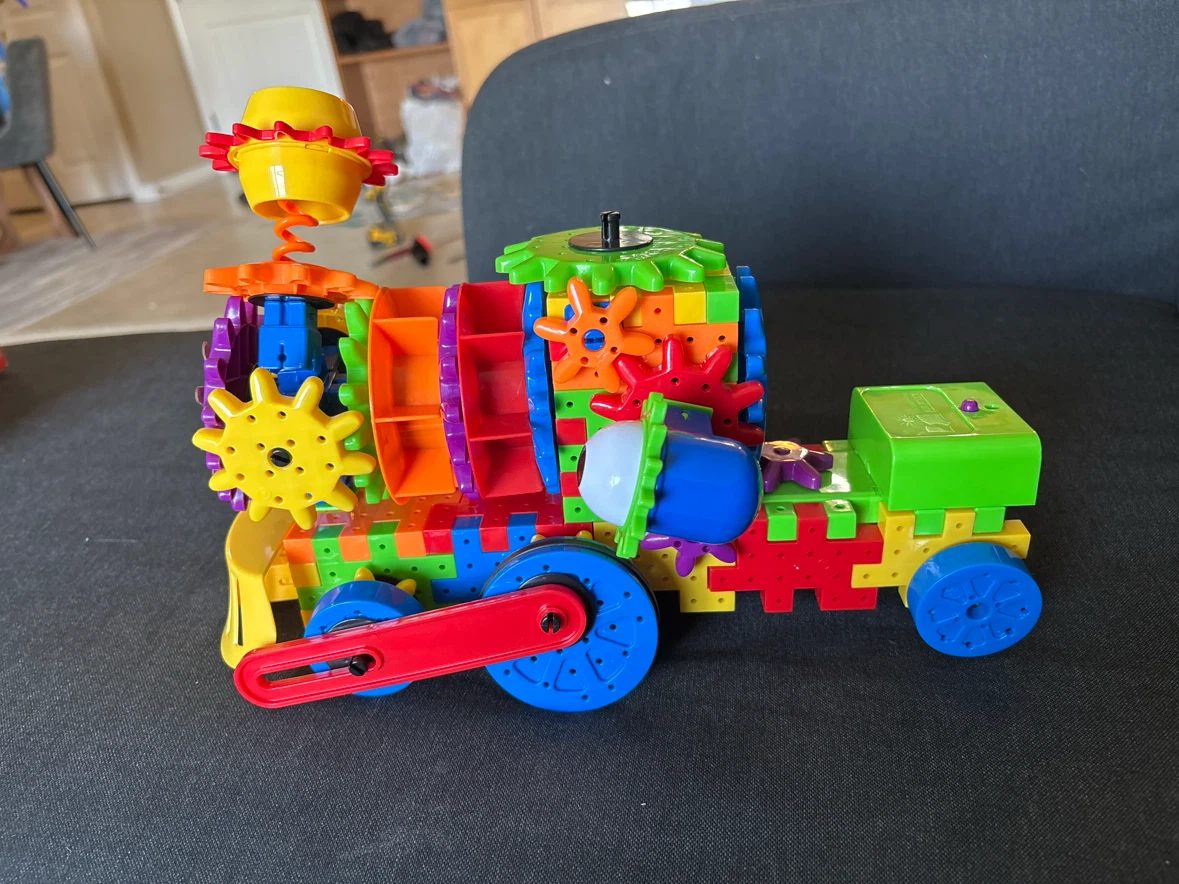 STEM Toy - Motorized Techno Gears Crazy Train Construction - photo 2