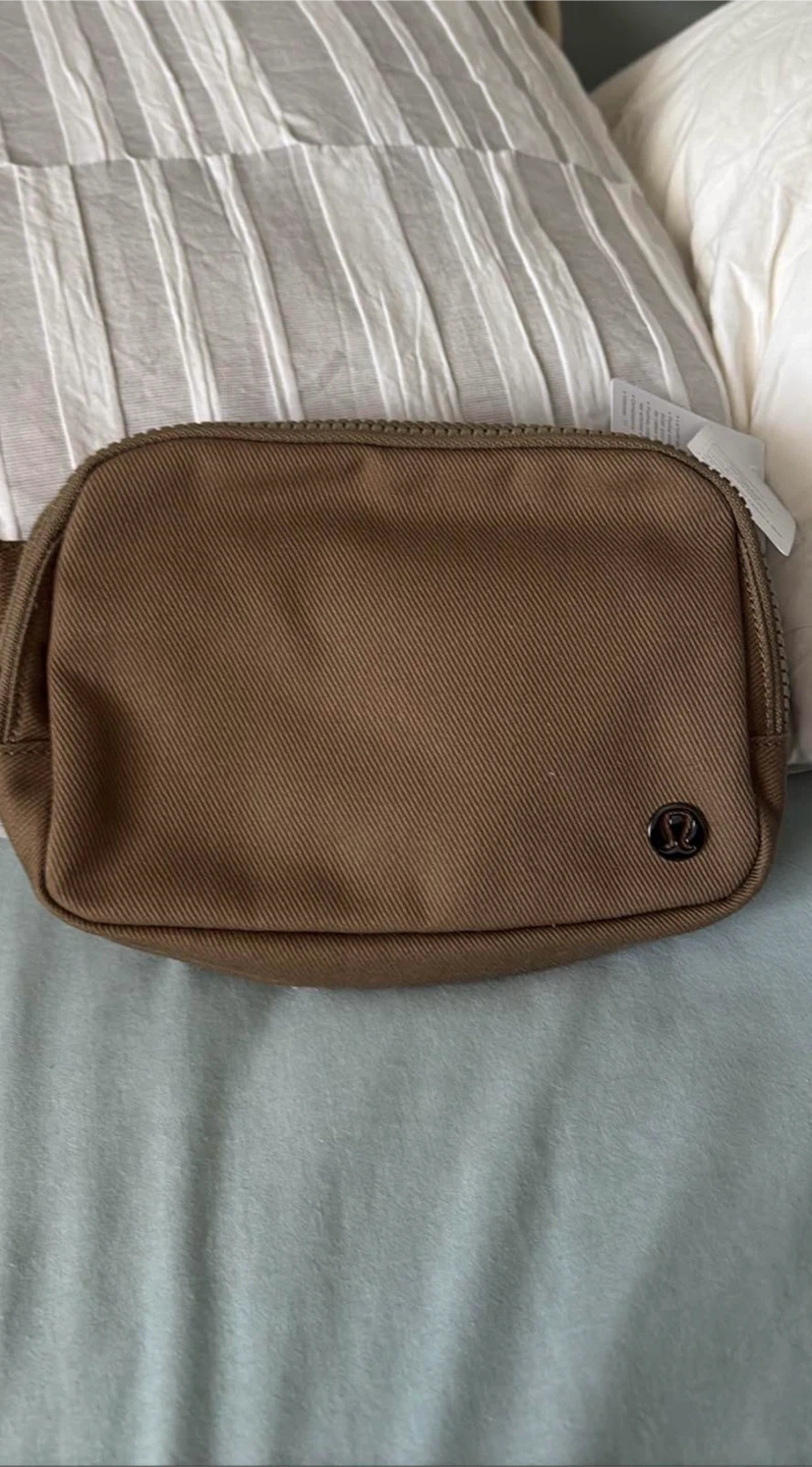 Lululemon belt bag 1L canvas artifact
