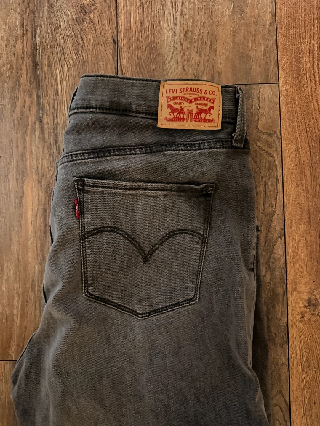 Women’s Levi’s jeans - photo 3