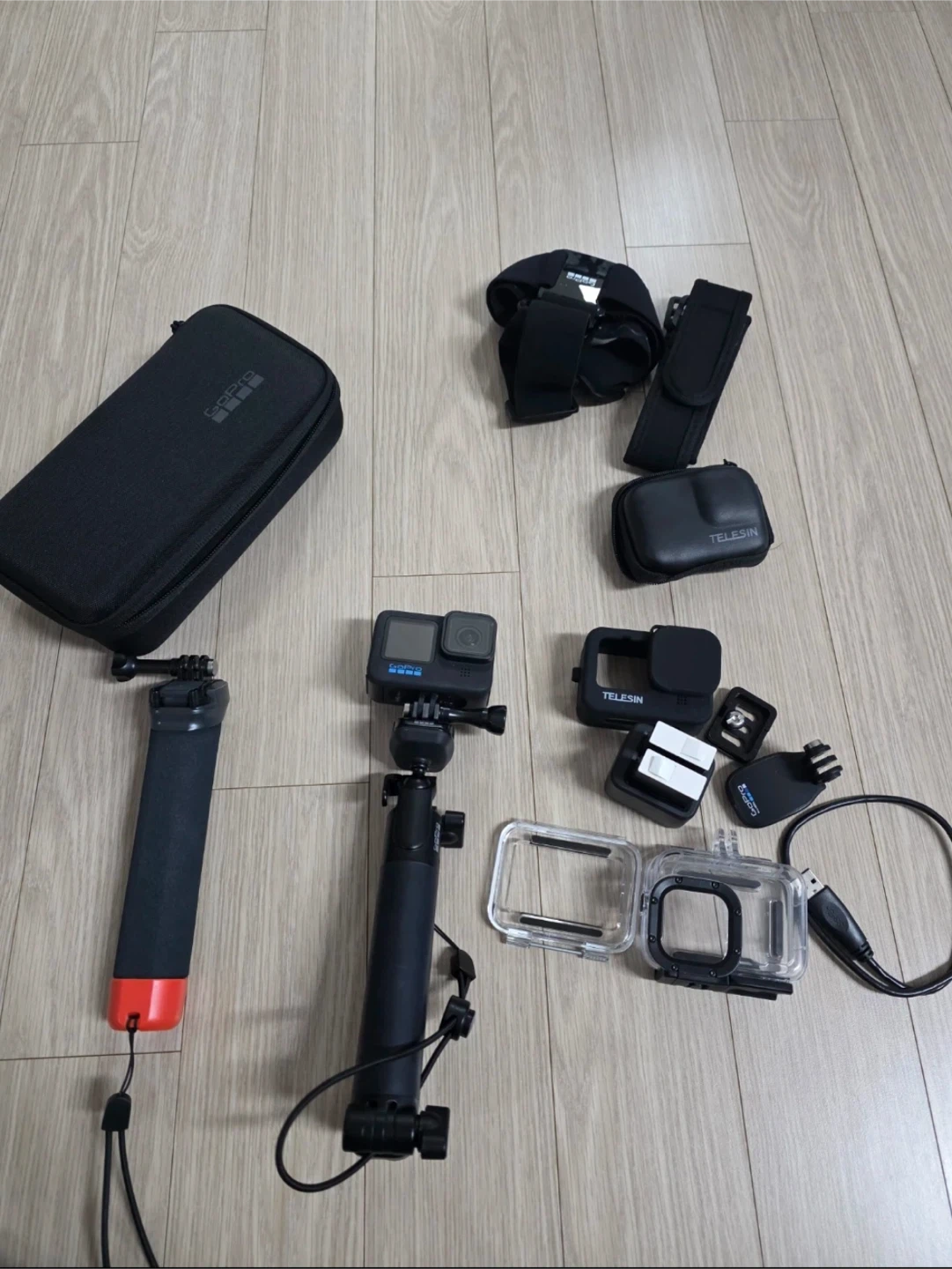 GoPro HERO 11 Black - Full Bundle / Great Condition (Used twice) - photo 3