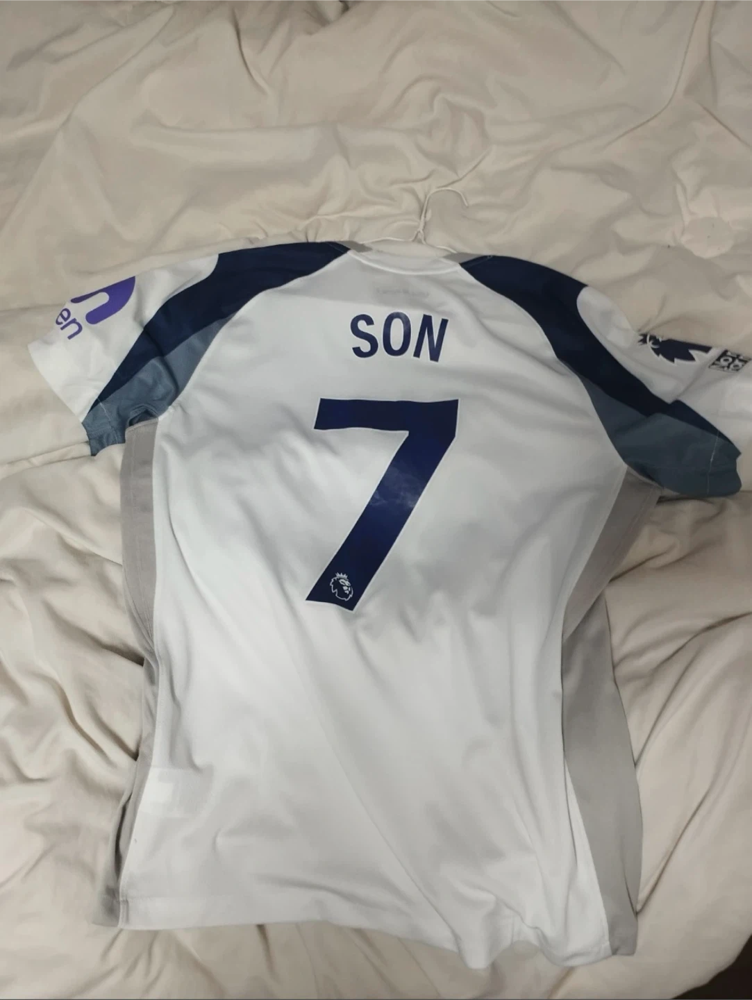 Official Tottenham Son (Size L) - Authentic / Like New - photo 2