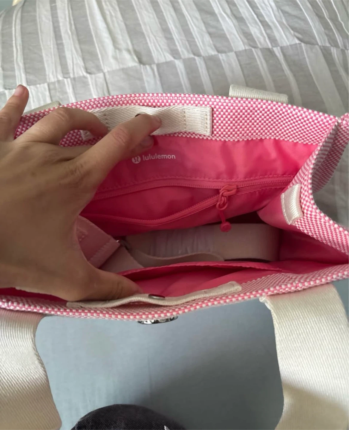 Lululemon canvas Sakura pink tags on 4.5L - photo 2