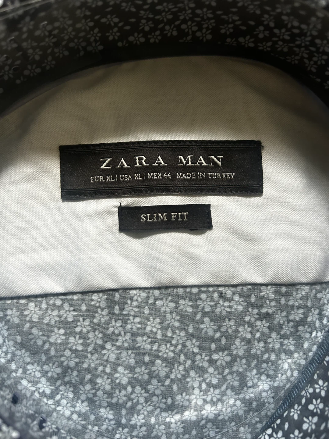 NWT ZARA Slim Fit Button-Up Shirt - Navy Floral Print - Size XL - photo 2