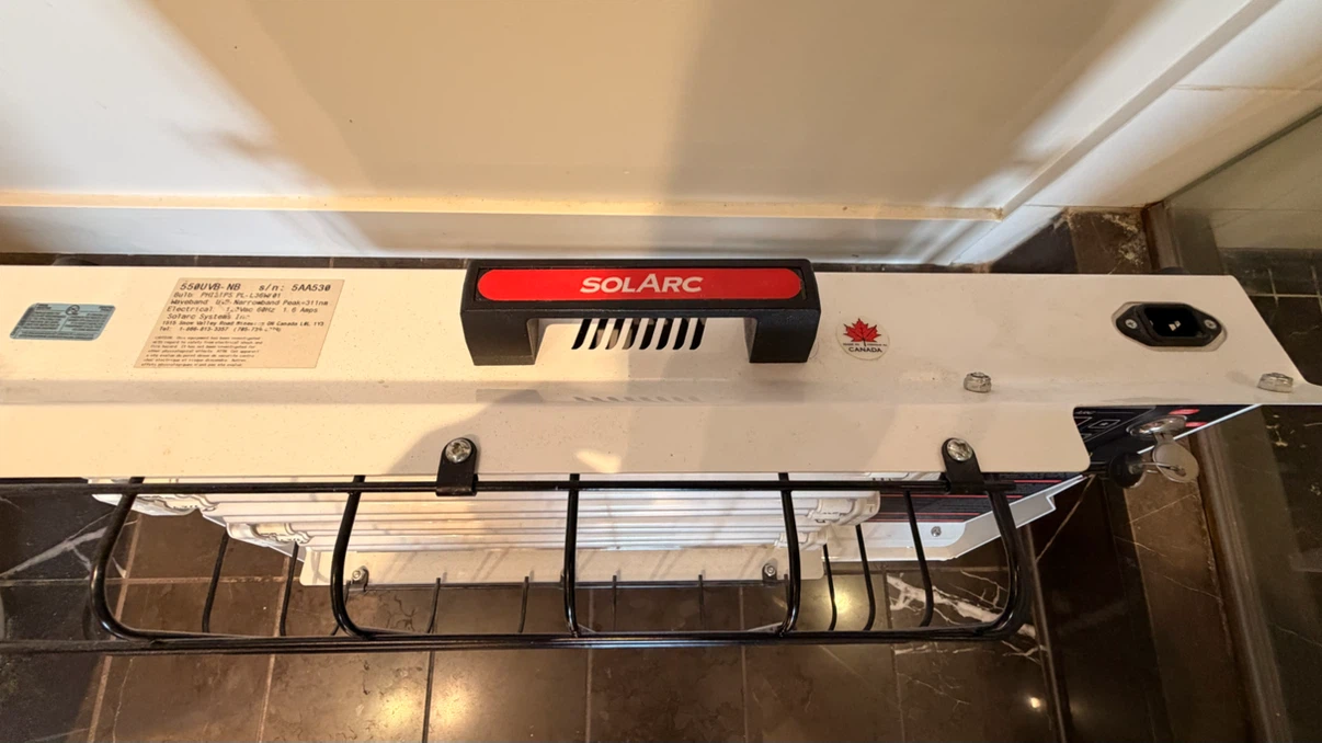 Sol R-C Phototherapy Unit - photo 2
