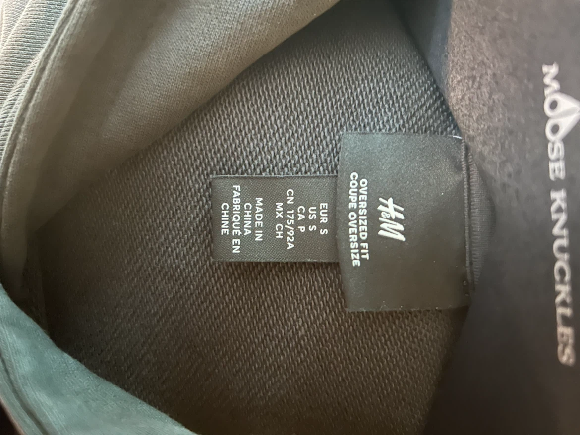 H&M Oversized Fit Hoodie - photo 4