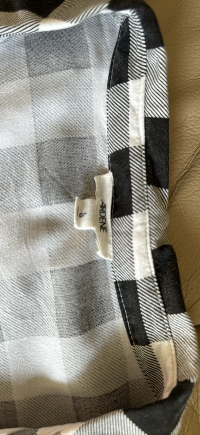 Medium  Black and White Buffalo Plaid Button-Up Shirt - photo 2