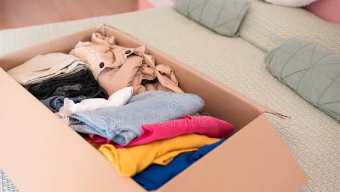 Box full of teen girl clothes