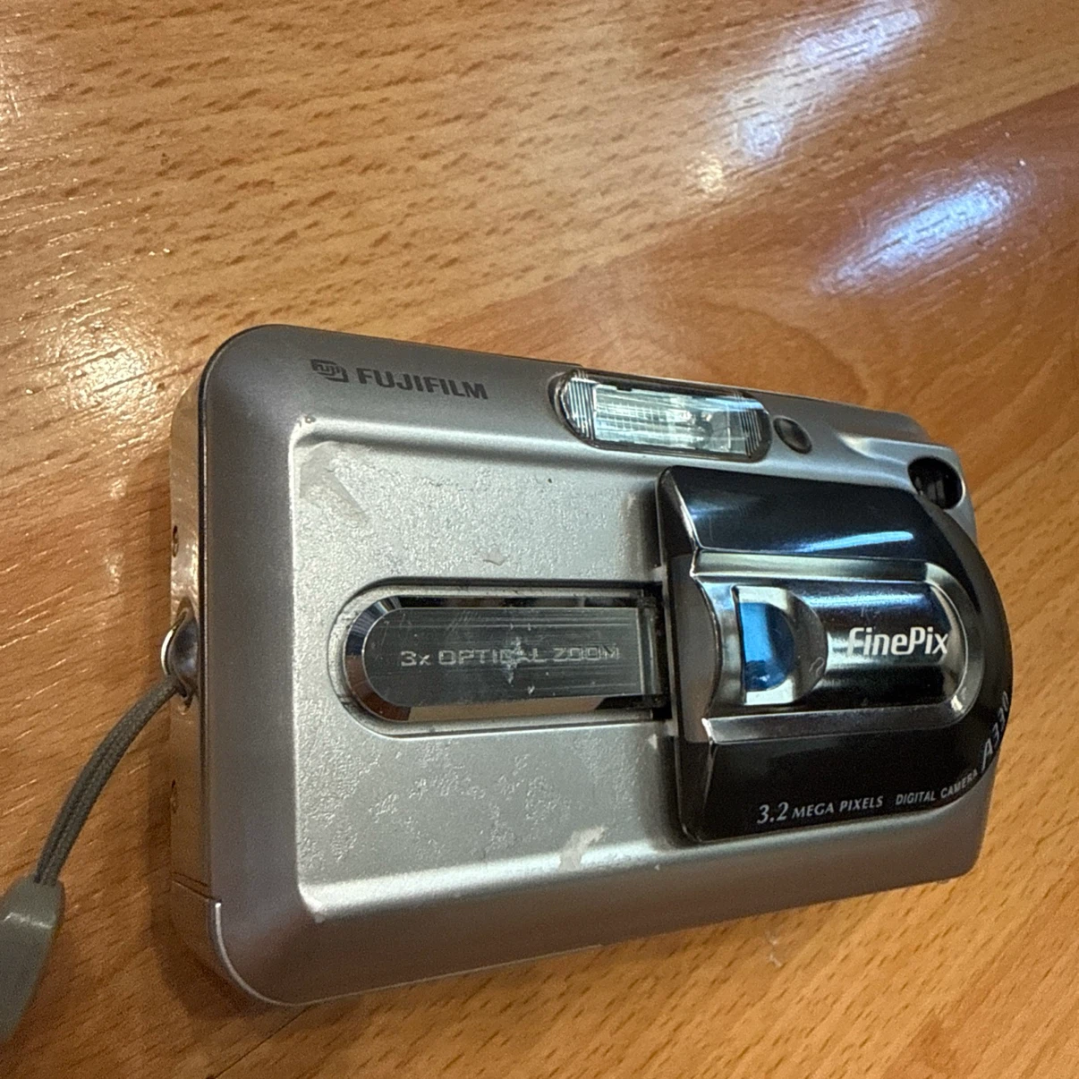 Fujifilm FinePix A330 Digital Camera - photo 3