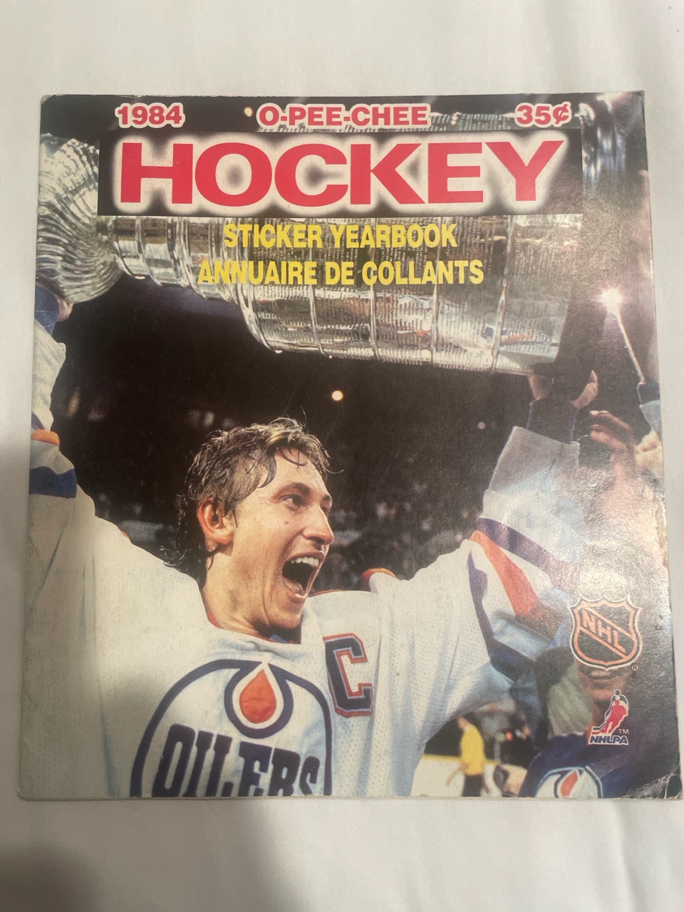 1984 Hockey sticker book