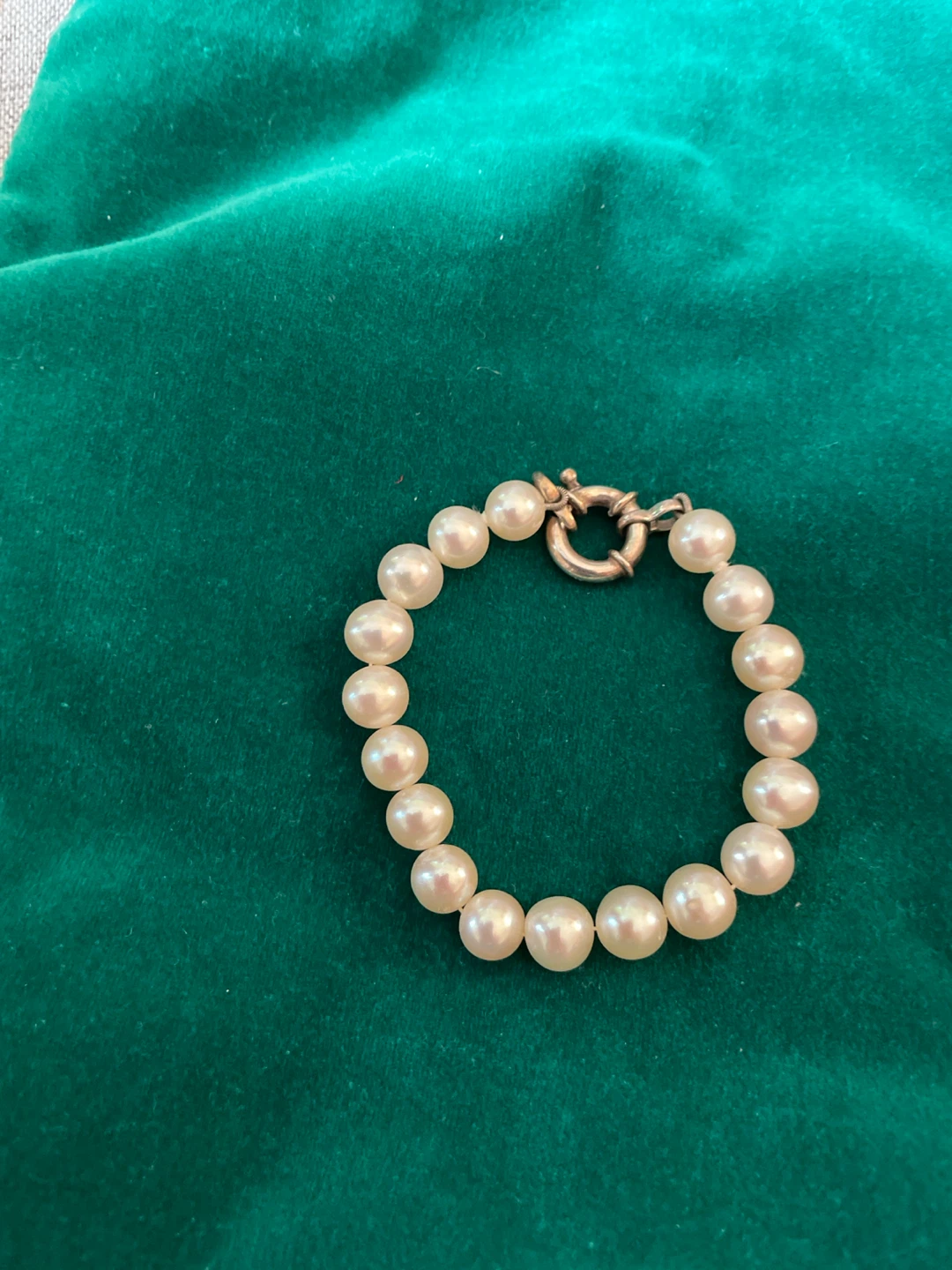 Pearl Bracelet with Silver Clasp