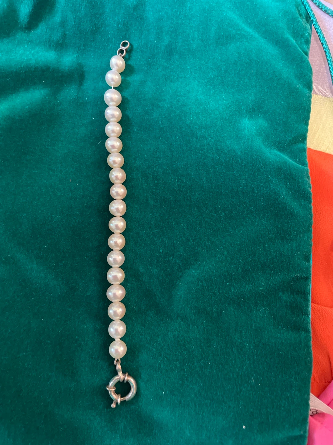 Pearl Bracelet with Silver Clasp - photo 2