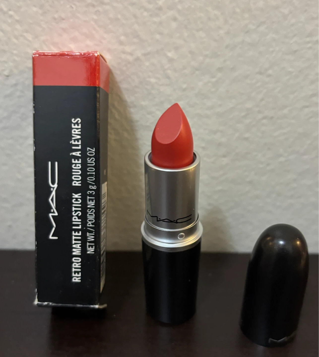 NEW-MAC Retro Matte Lipstick in Dangerous