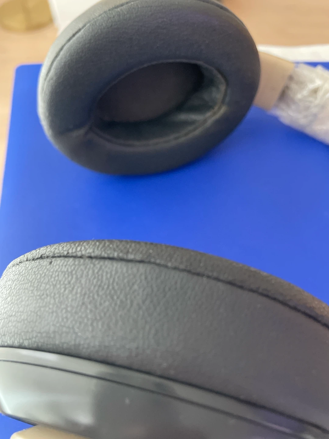 Beats Studio3 Wireless Headphones - photo 2