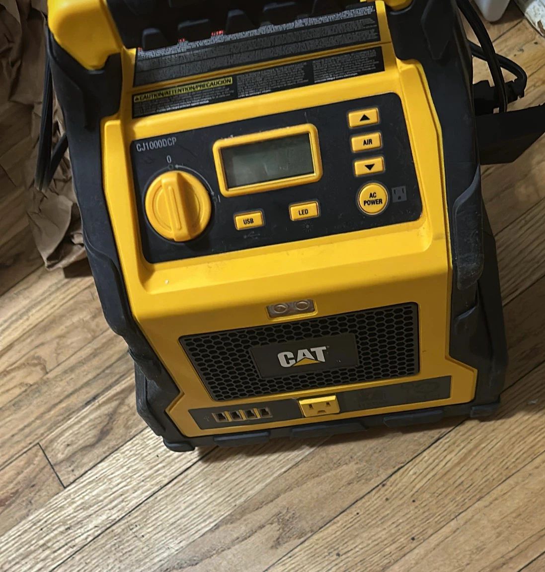 CAT CJ1000DCP Jump Starter