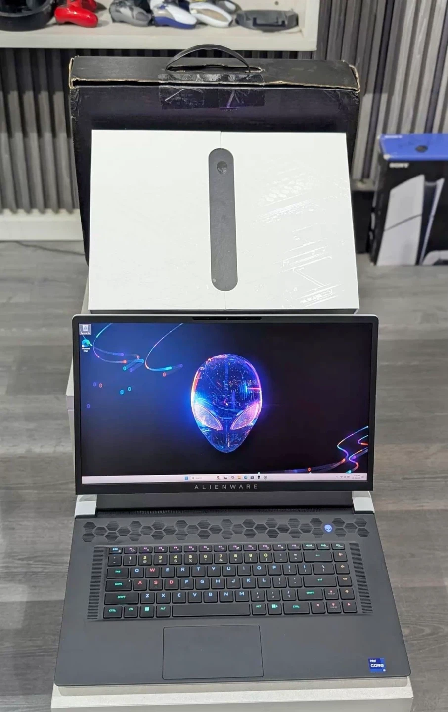 Alienware x17 - photo 2