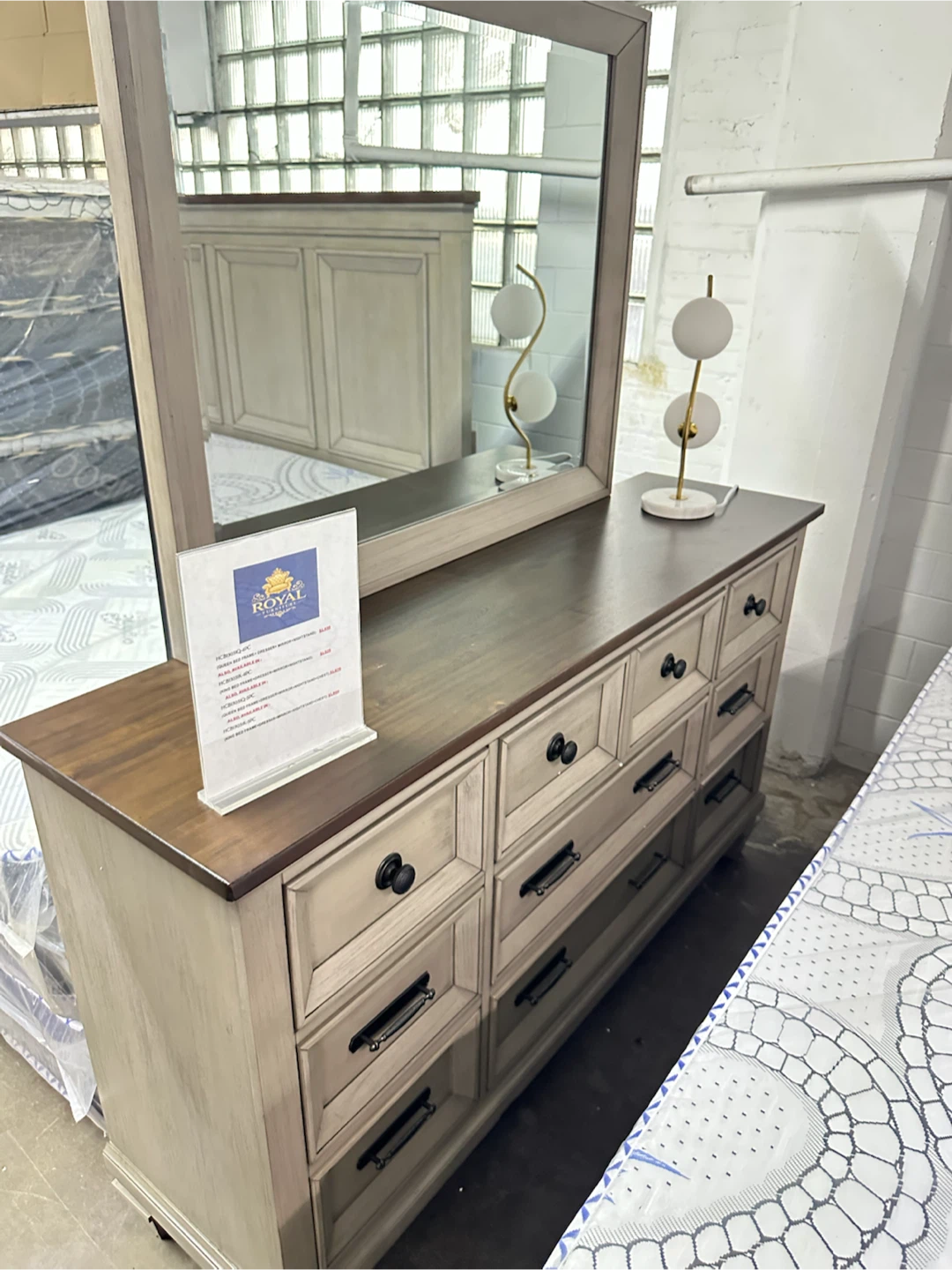 4 piece queen set bed frame mirror dresser nightstand - photo 3