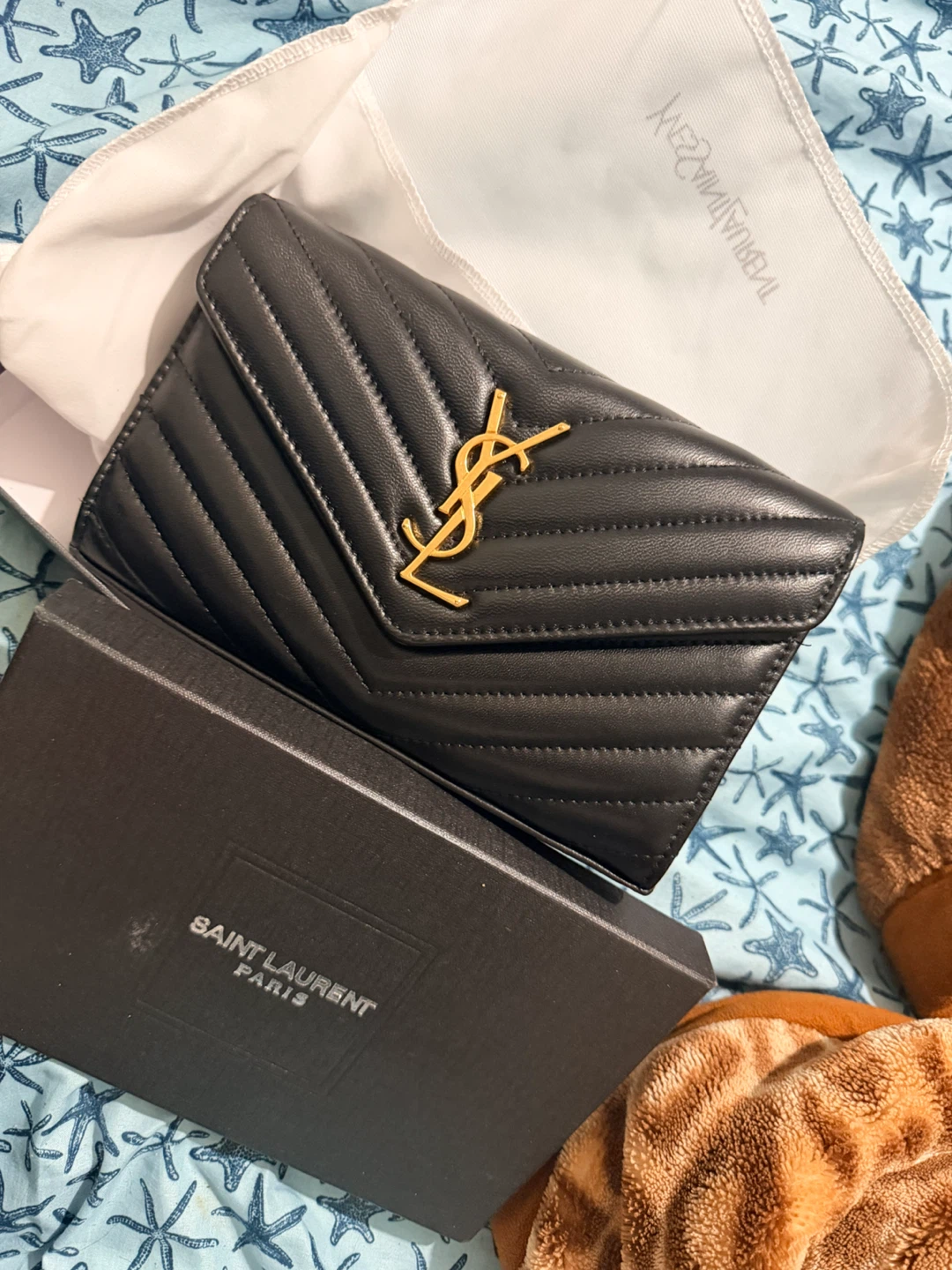 Saint Laurent Black Chevron Wallet On Chain