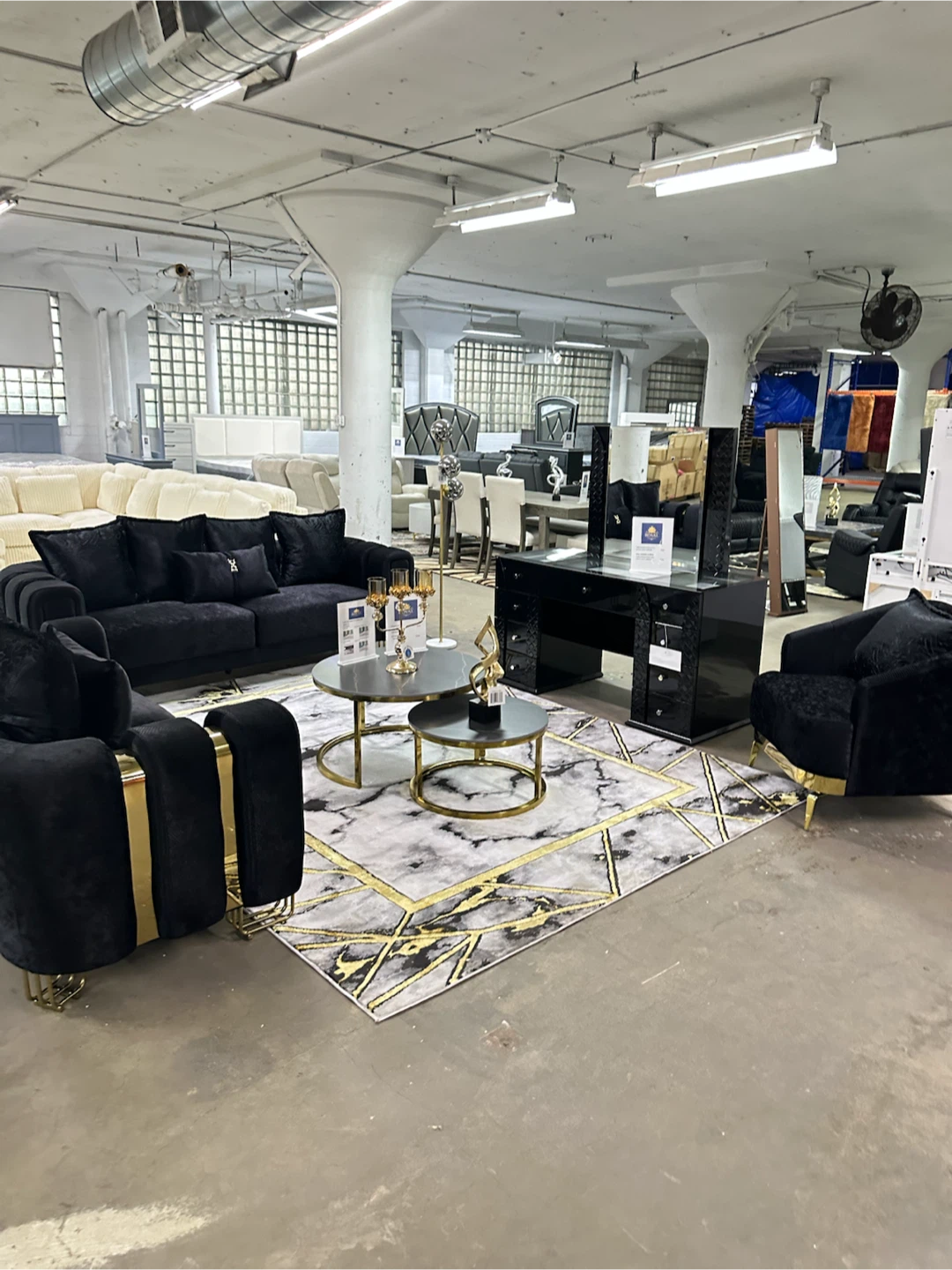 Sofa & loveseat & recliner