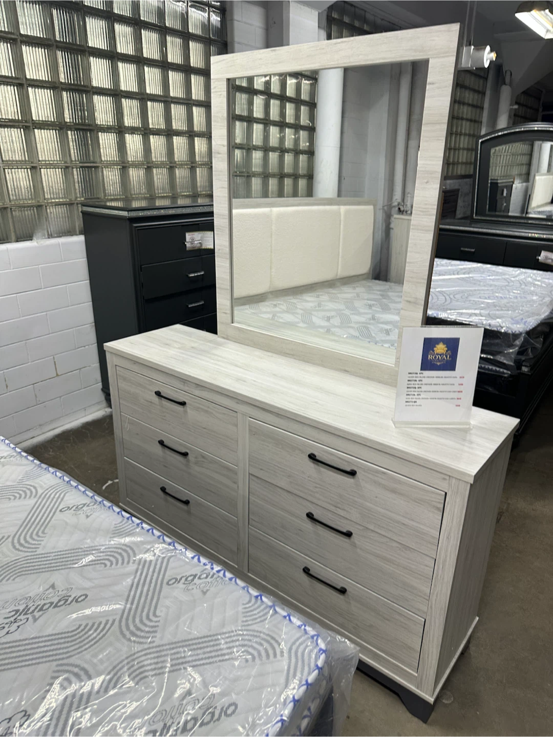 4 piece queen set bedframe mirror dresser & nightstand - photo 3