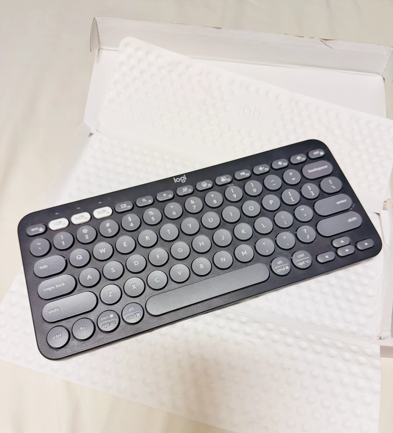 Logitech Pebble Keys 2 K380s Multi-device Keyboard