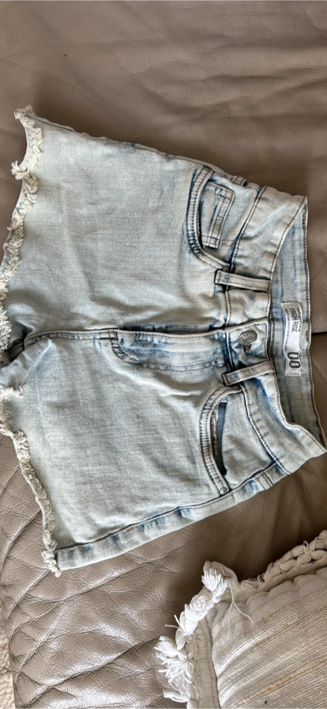 Refuge Denim High Rise Jean Shorts size 00
