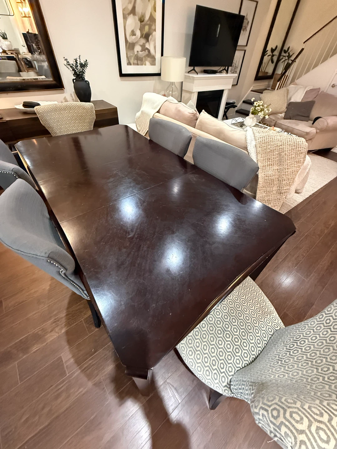 Dinning room table and chairs - photo 2
