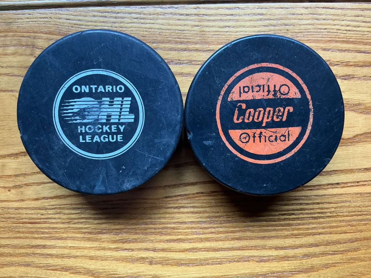 St. Michael's Majors & Buzzers Hockey Pucks - photo 4