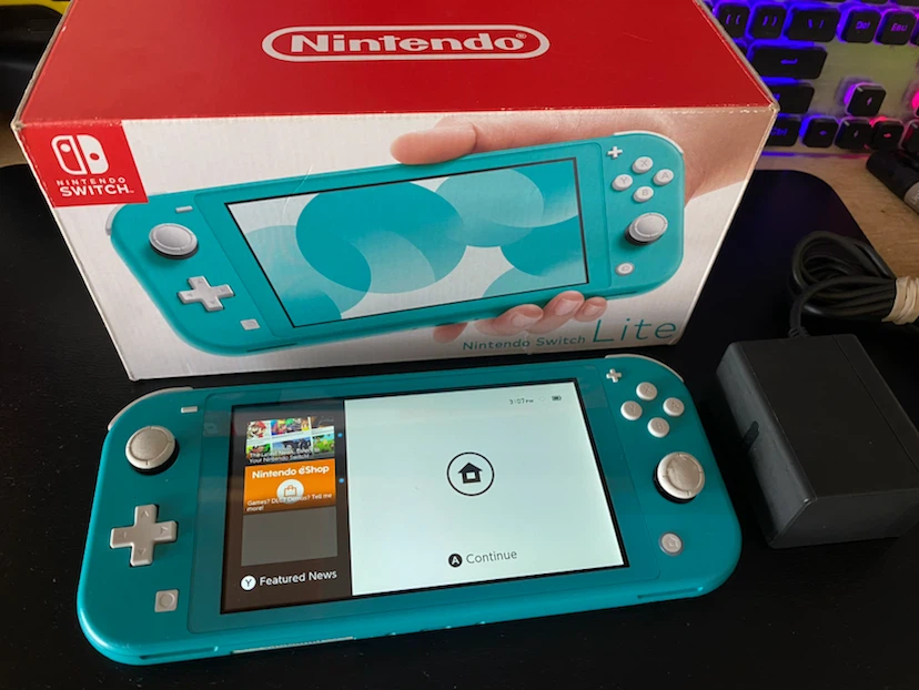 Nintendo switch Lite Turquoise