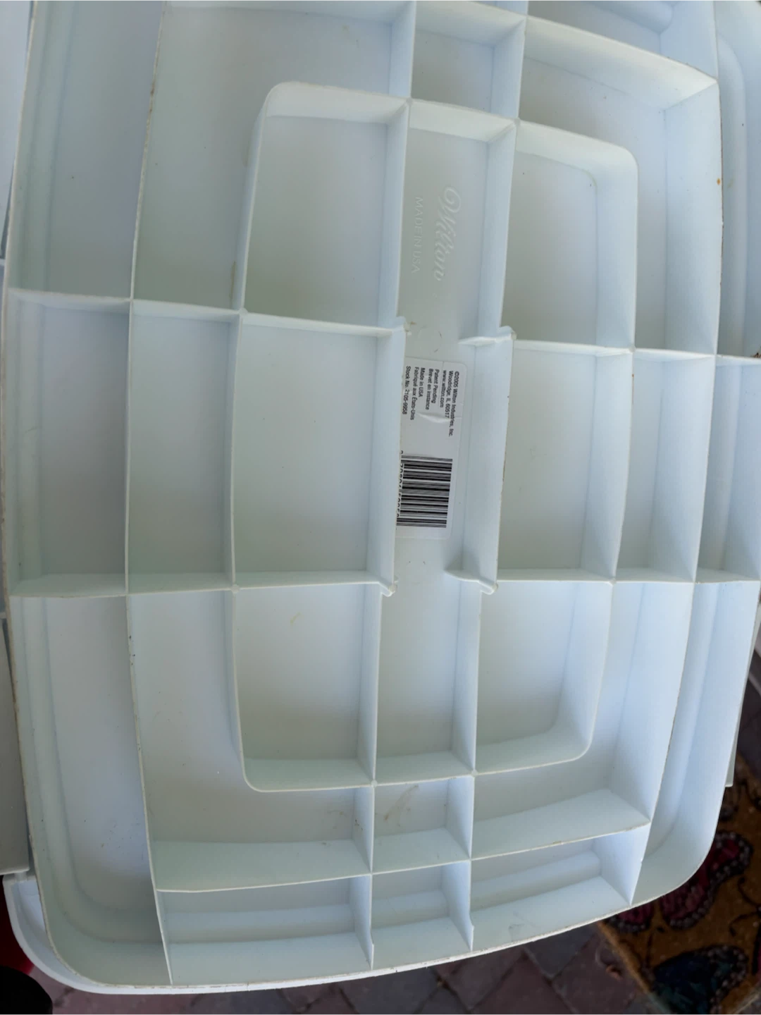 Wilton Cake Carrier with 24 Cupcake/Muffin Inserts - photo 3