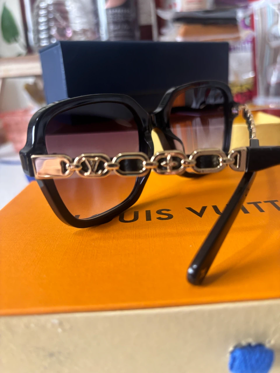 Louis Vuitton Women's Sunglasses Black Square Chain Detail - photo 2