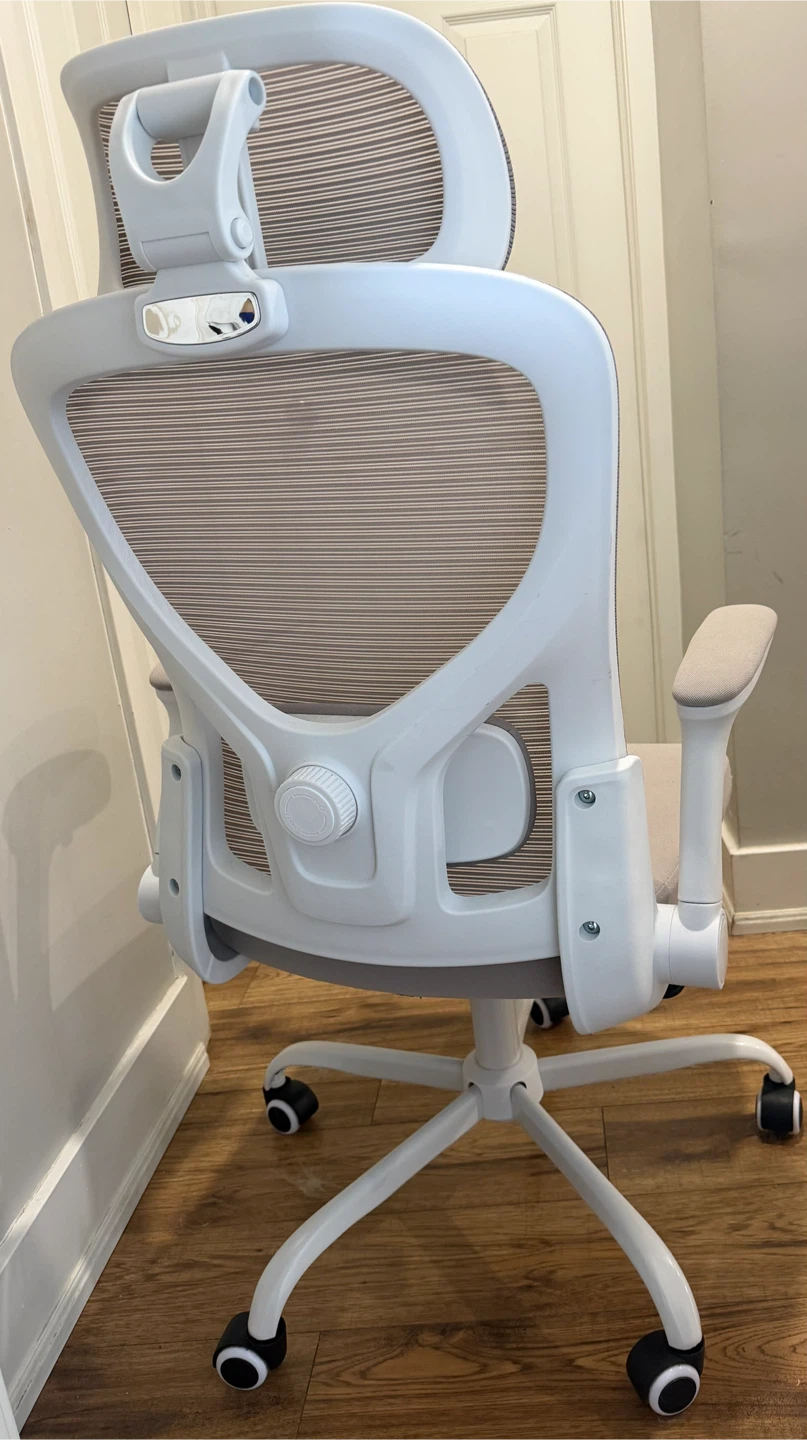 Ergonomic Office Chair - White Mesh Back - photo 2