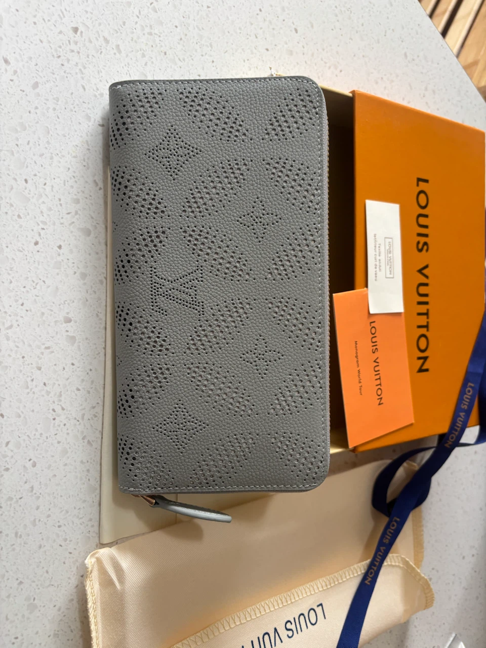Louis Vuitton Grey Monogram Zip Around Wallet - photo 4