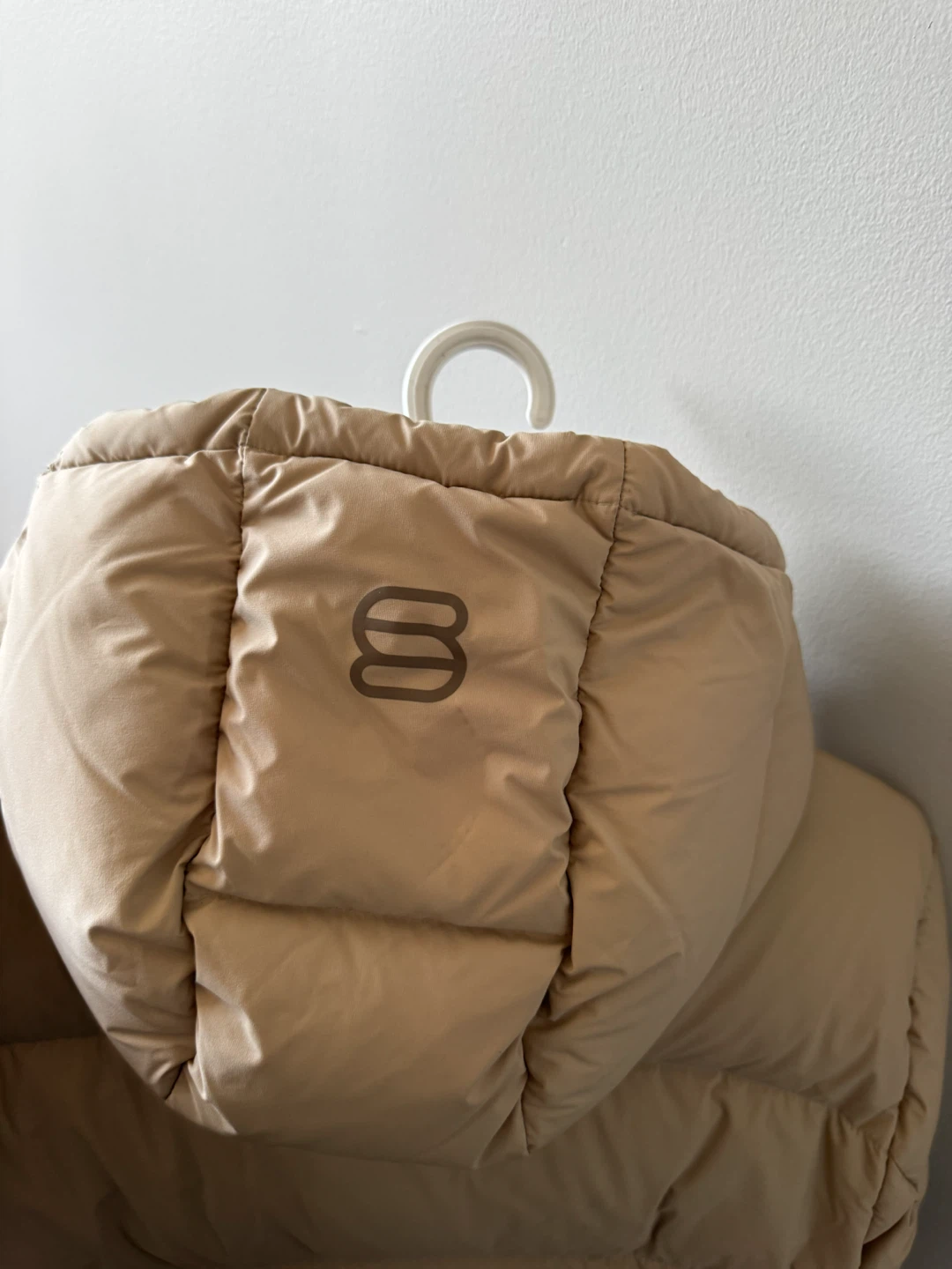 Aritzia / Helly Hansen Winter Jacket - photo 3