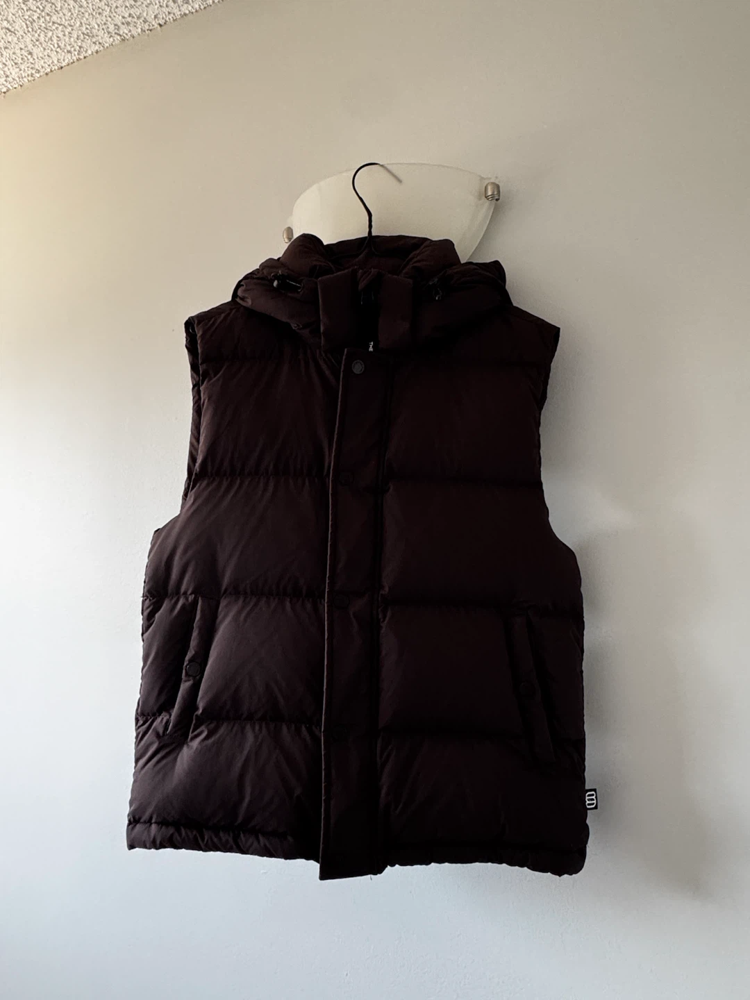 Aritzia / Helly Hansen Winter Jacket - photo 4