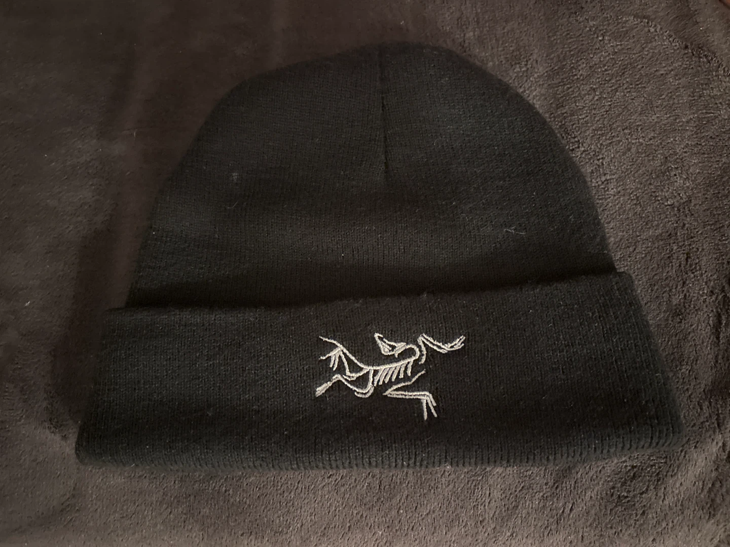 Arc'teryx Black Beanie