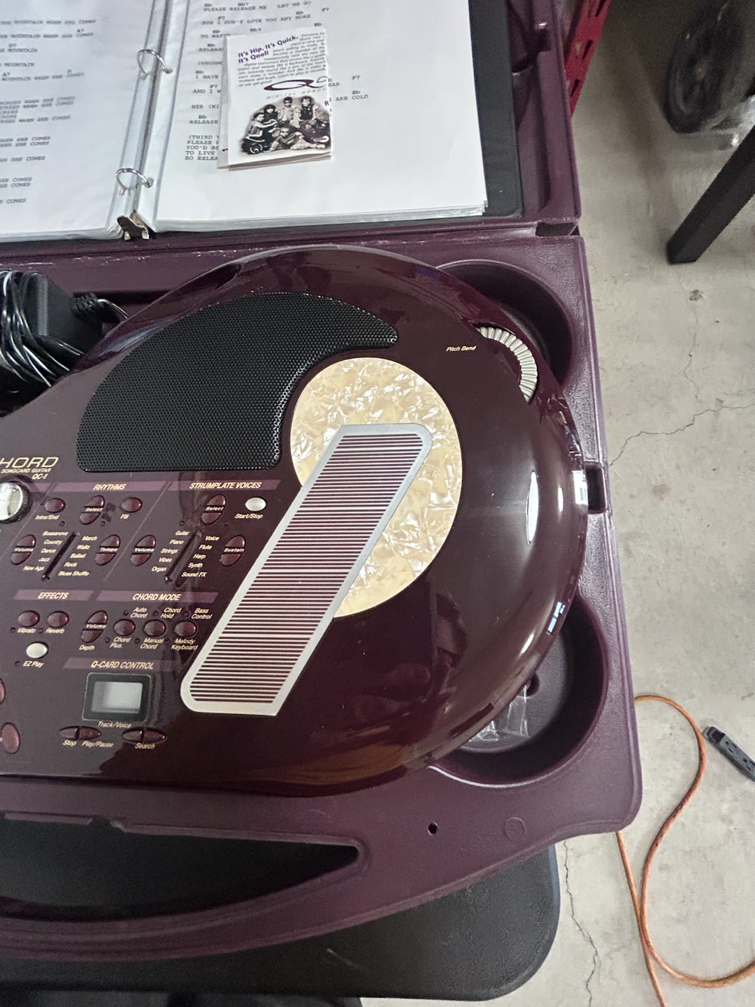 Suzuki QChord Digital Chord Guitar - photo 4