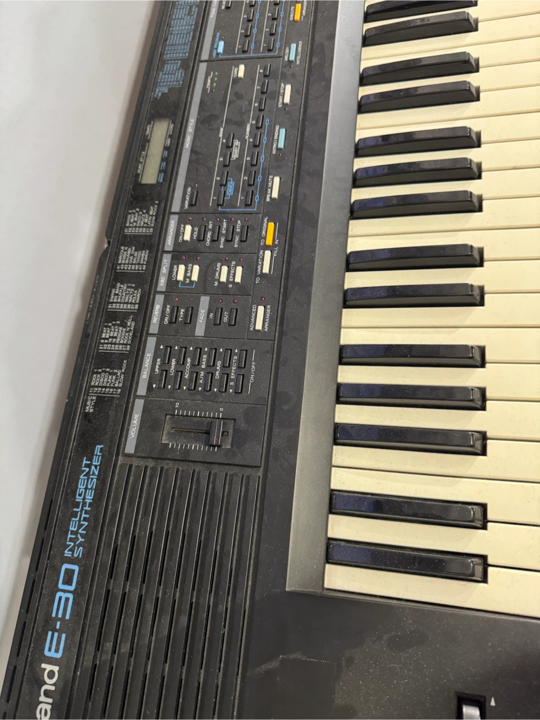 Roland E-30 Intelligent Synthesizer Keyboard