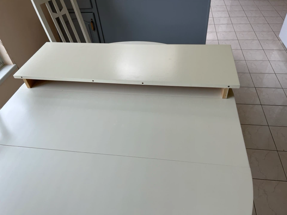 White Oval Dining Table with 4 Chairs - photo 5