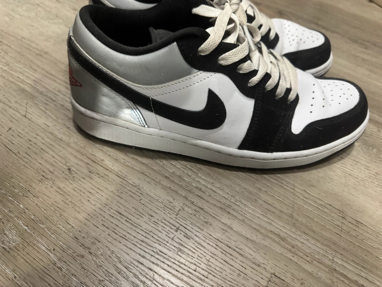 Air Jordan 1 Low SE Shoes - photo 2