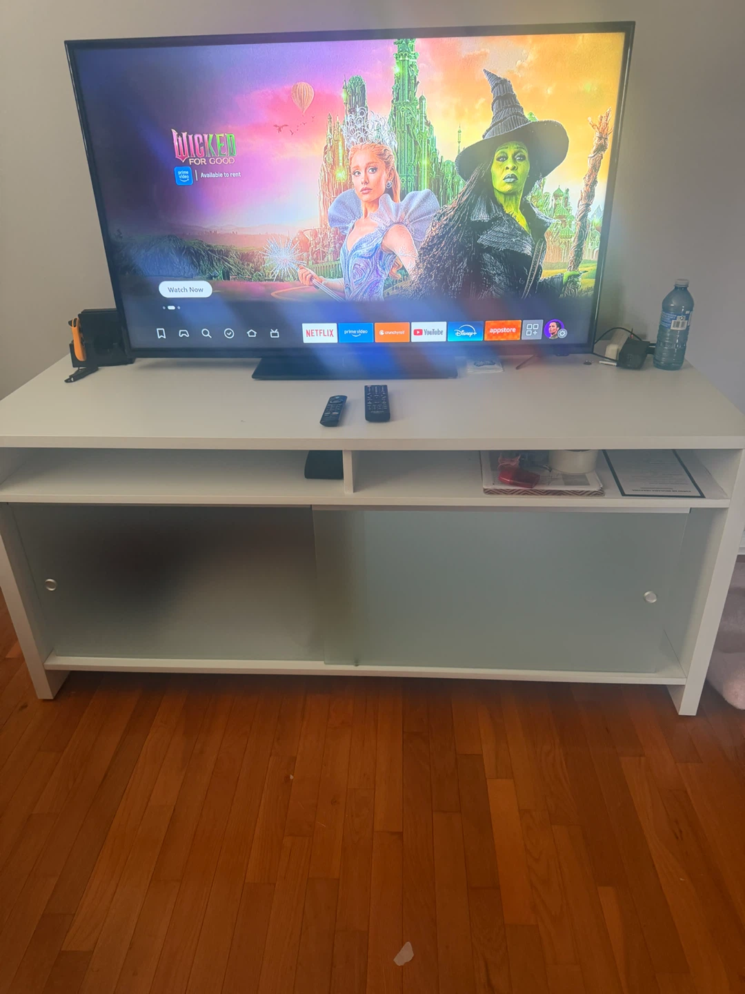 Insignia 48” 4K UHD Smart TV - photo 3