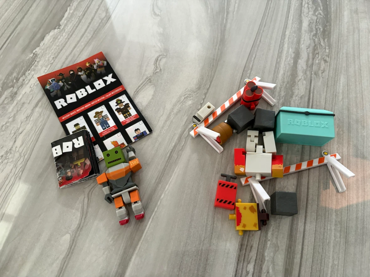 Roblox Mystery Figure Playset Accessories
