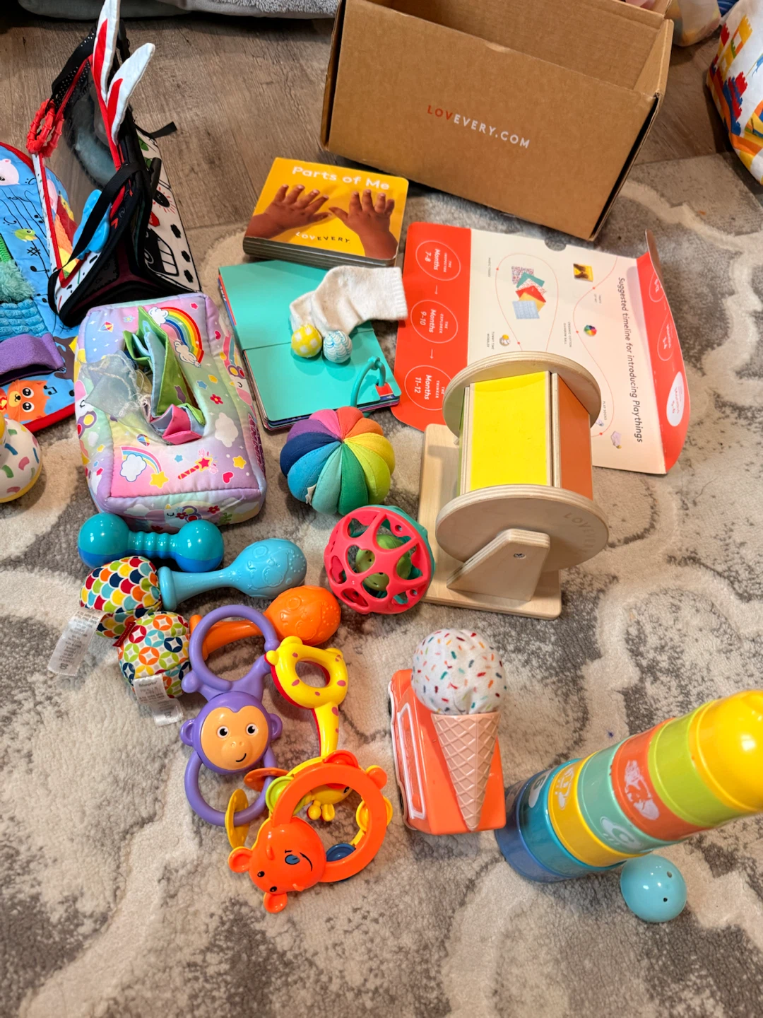 Lovevery sensory kit - photo 2
