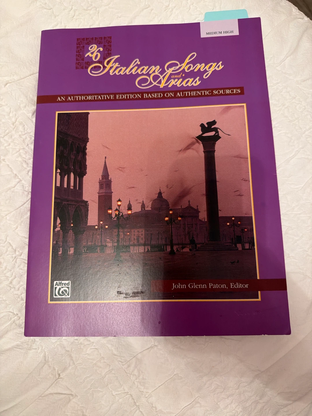 Alfred Italian Songs and Arias Vocal Music Book