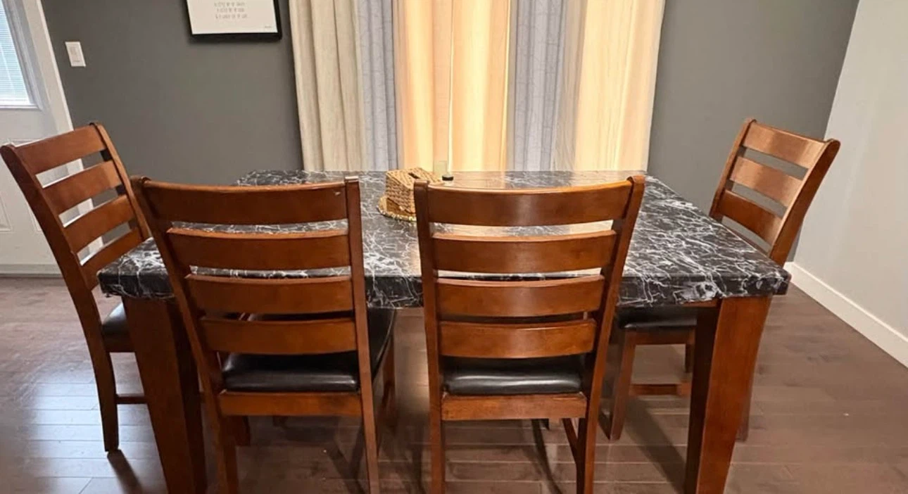 Dining Table with 6 Chairs