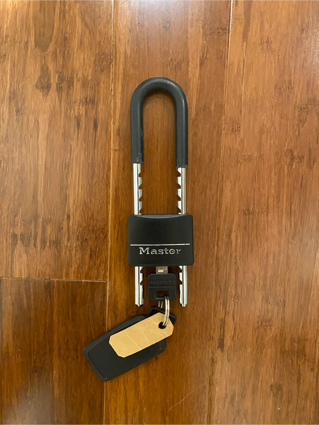 Master Lock Padlock with Keys - photo 2