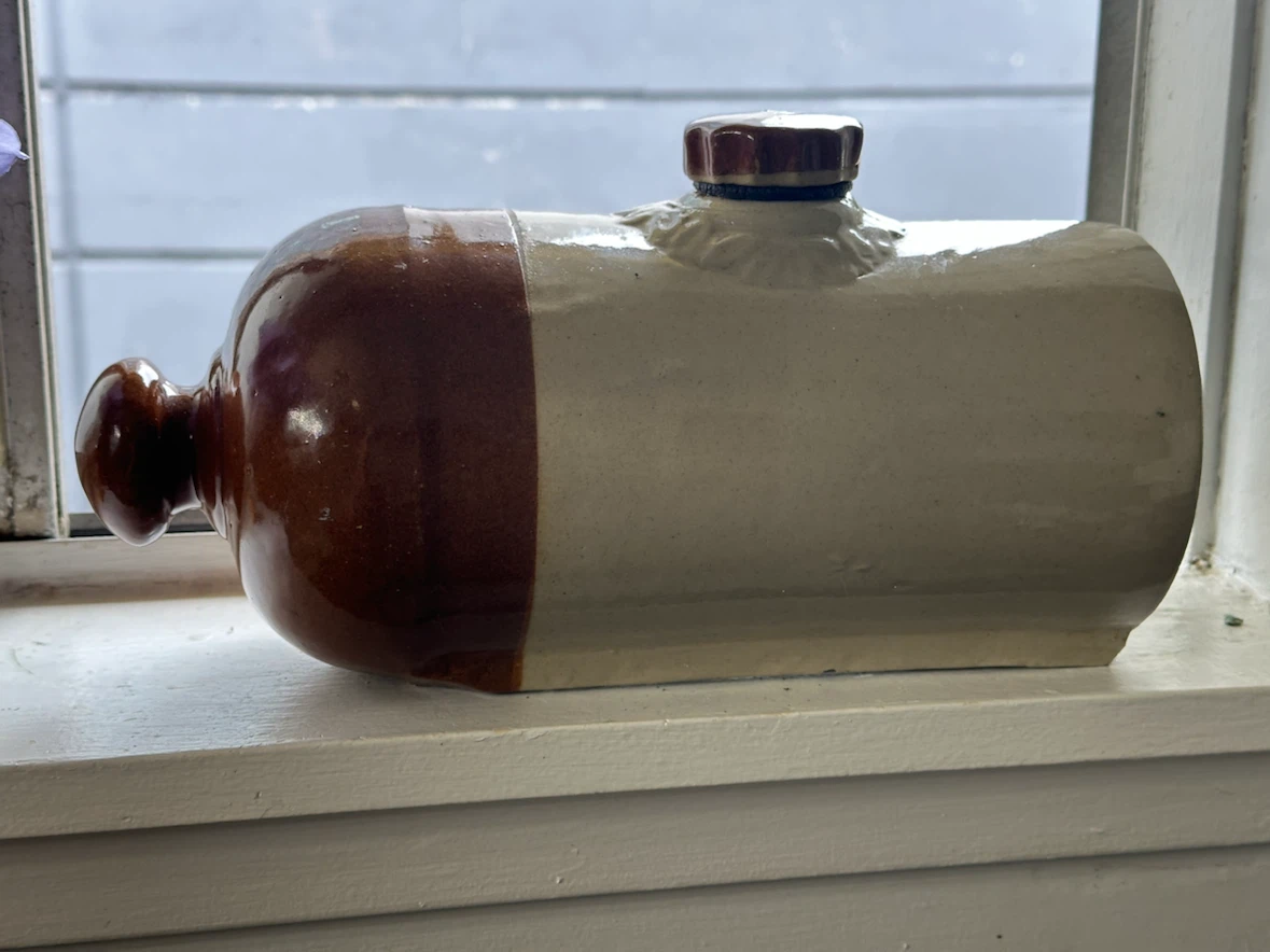 Medalta Pottery Bed Warmer excellent condition