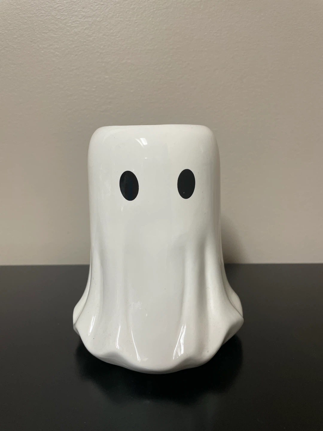 DW Home Spooky Vanilla Cupcake Scented Candle